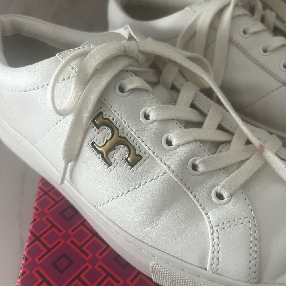 Tory White Sneaker
